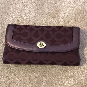 Coach signature turn lock wallet